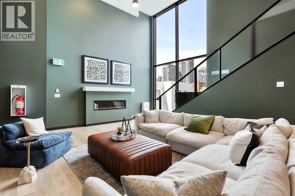 #126 310 15 Avenue SW - 42