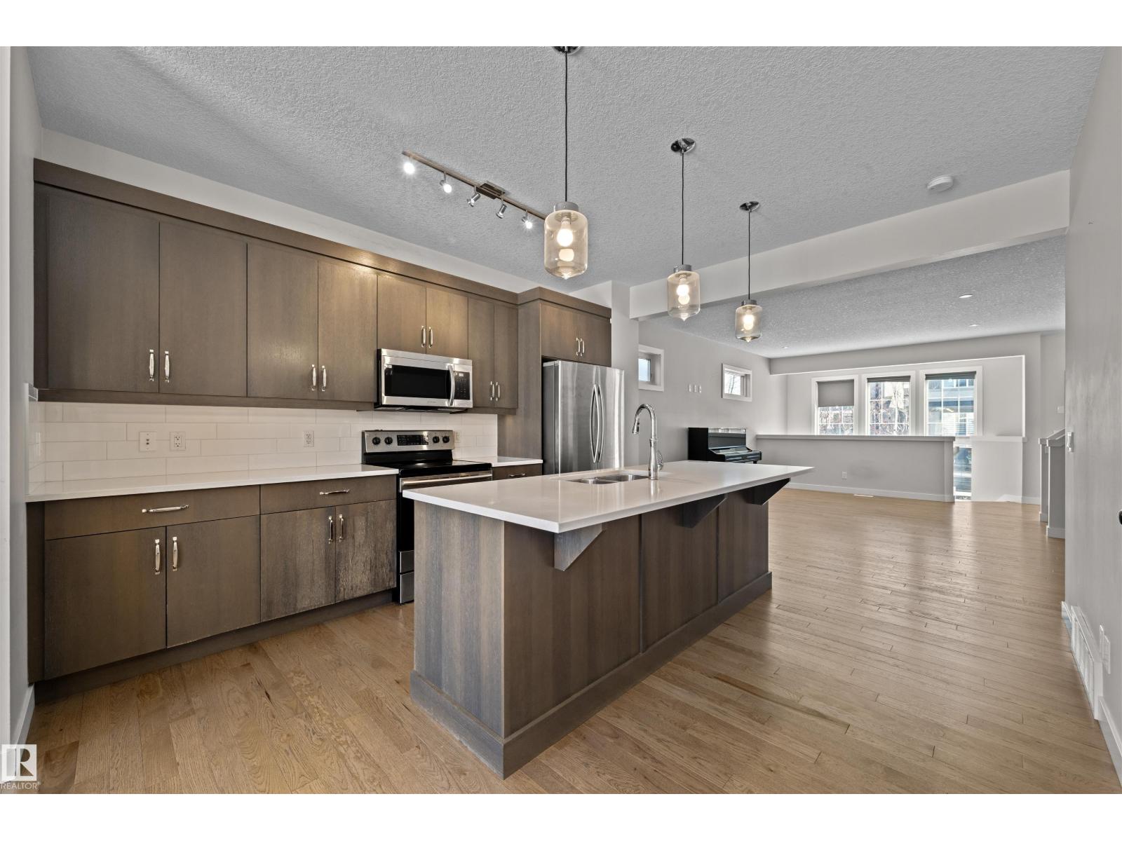 6906 CARDINAL WD SW - Image 2