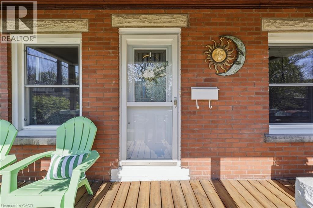 74 GRAHAM Avenue S - Image 2