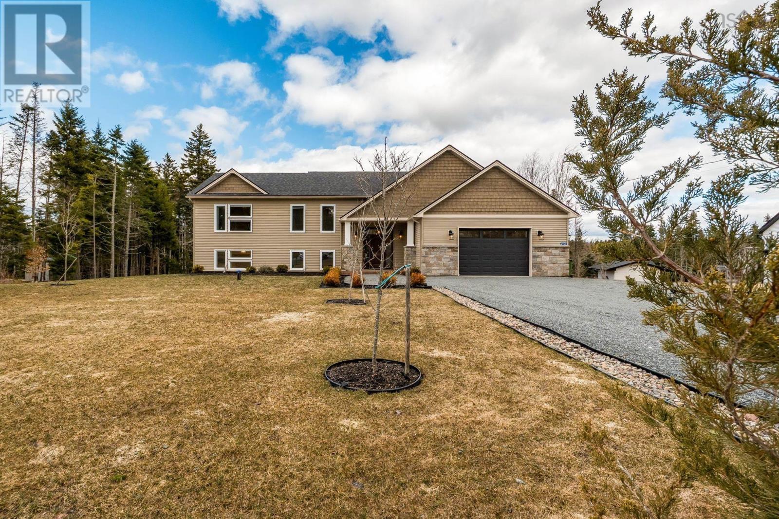237 Magenta Drive - 1
