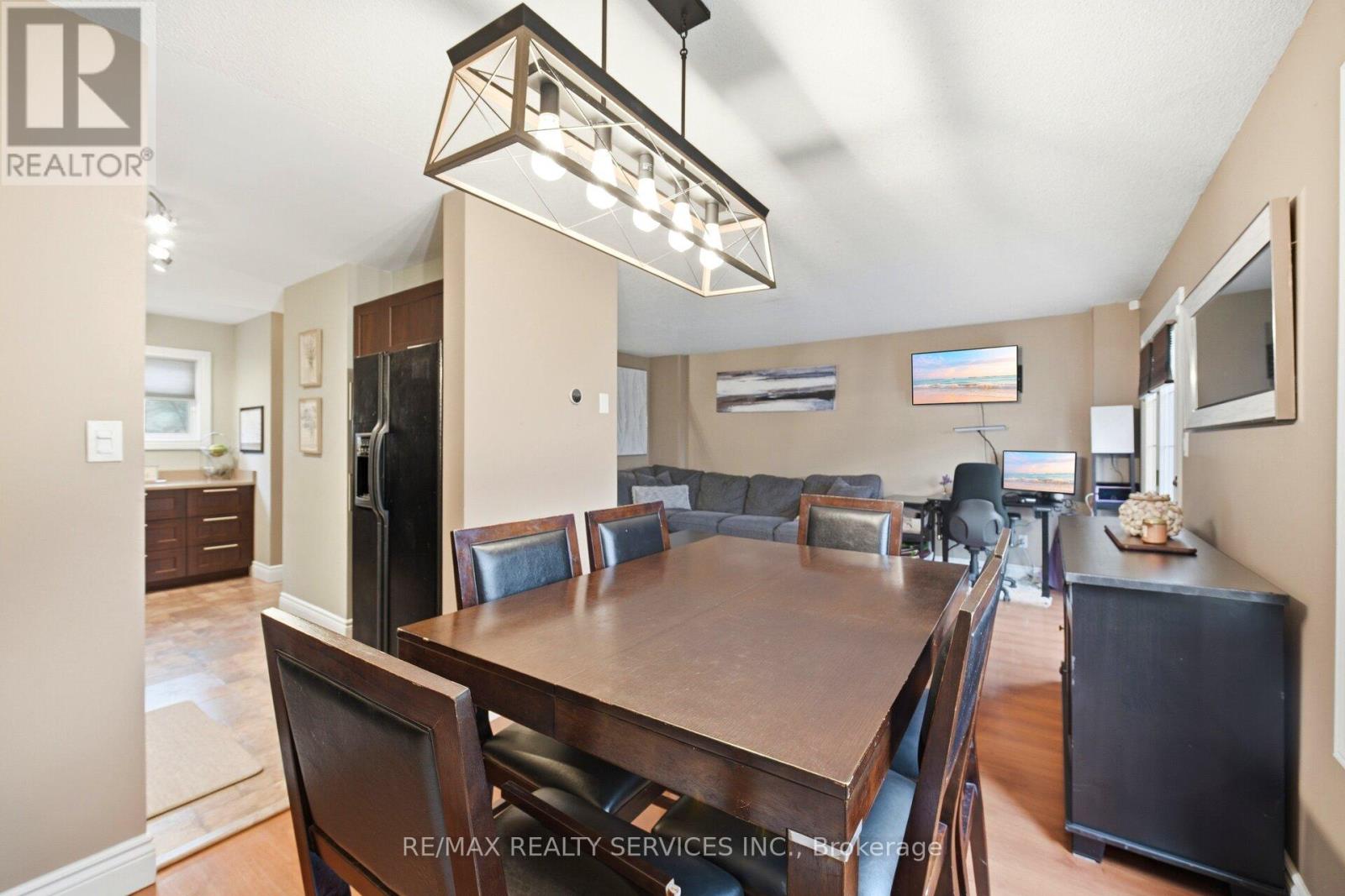 19 DALZELL AVENUE - 12
