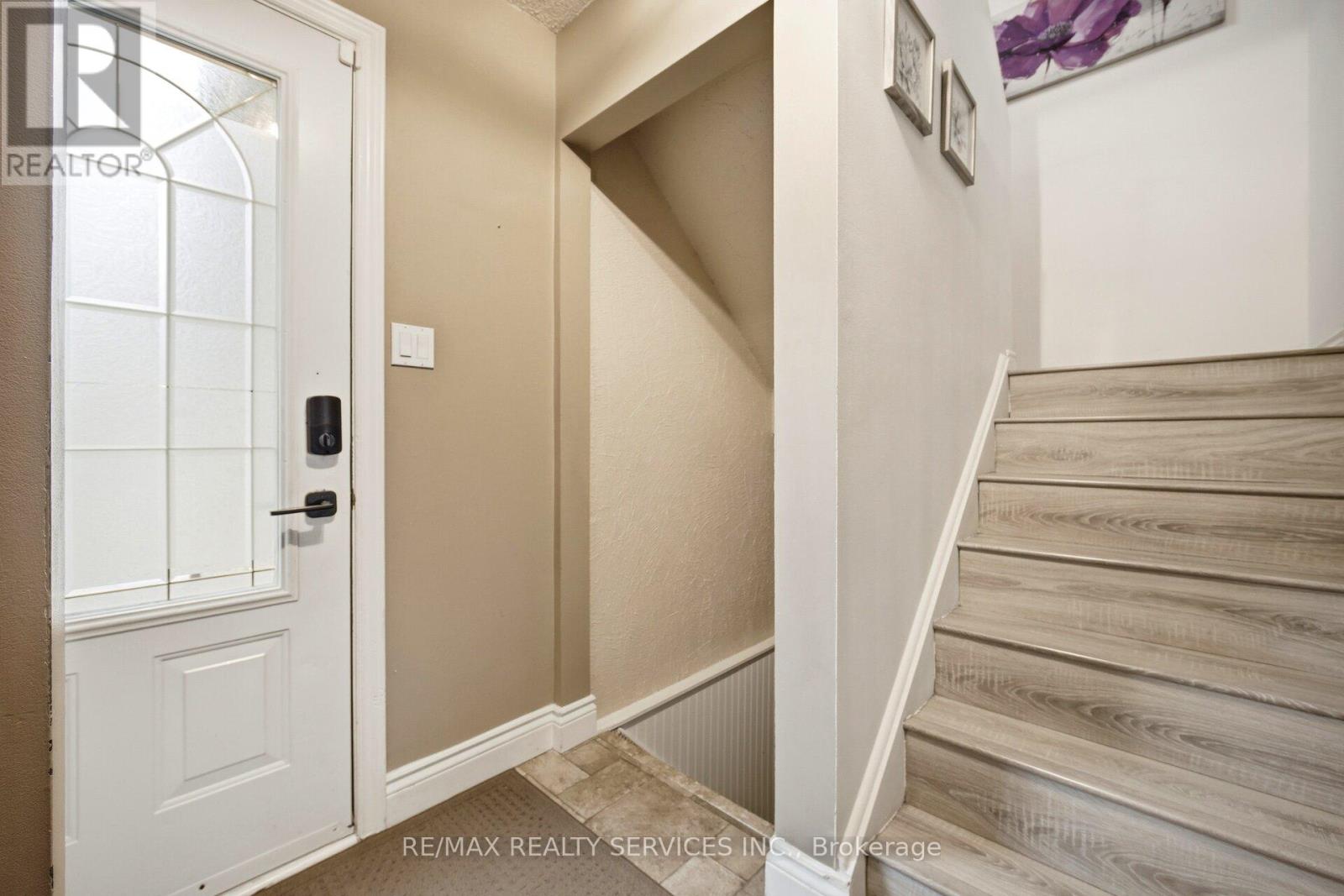 19 DALZELL AVENUE - 24