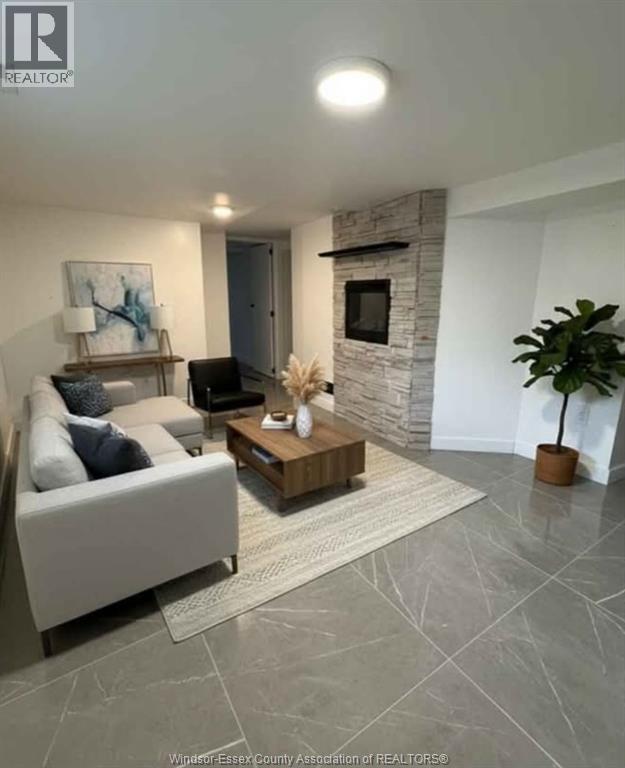 990 JOSEPHINE AVENUE, Windsor, Ontario, N9B2L5 — Photo 7
