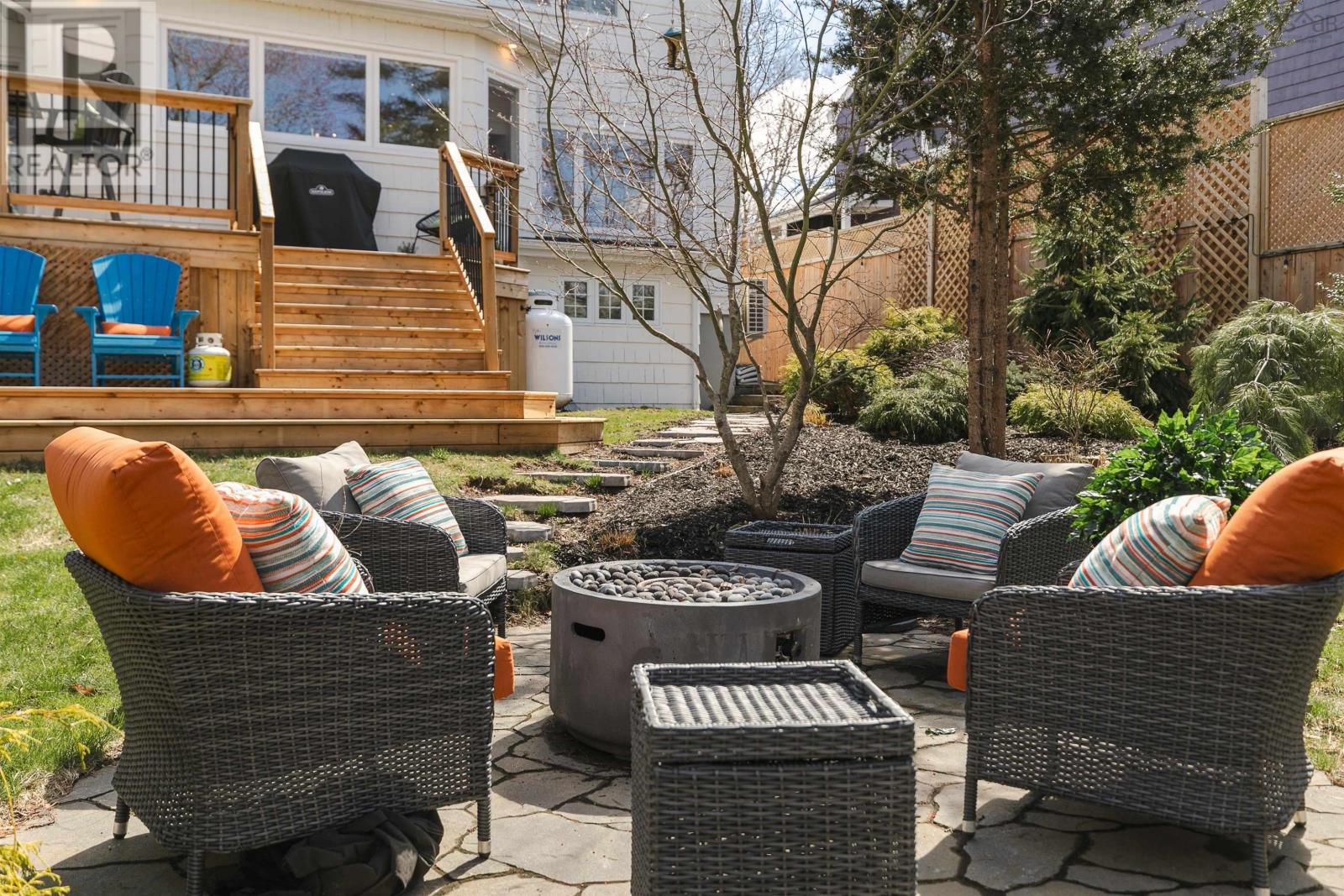 Property 31 of 49 of 950 Bellevue Avenue