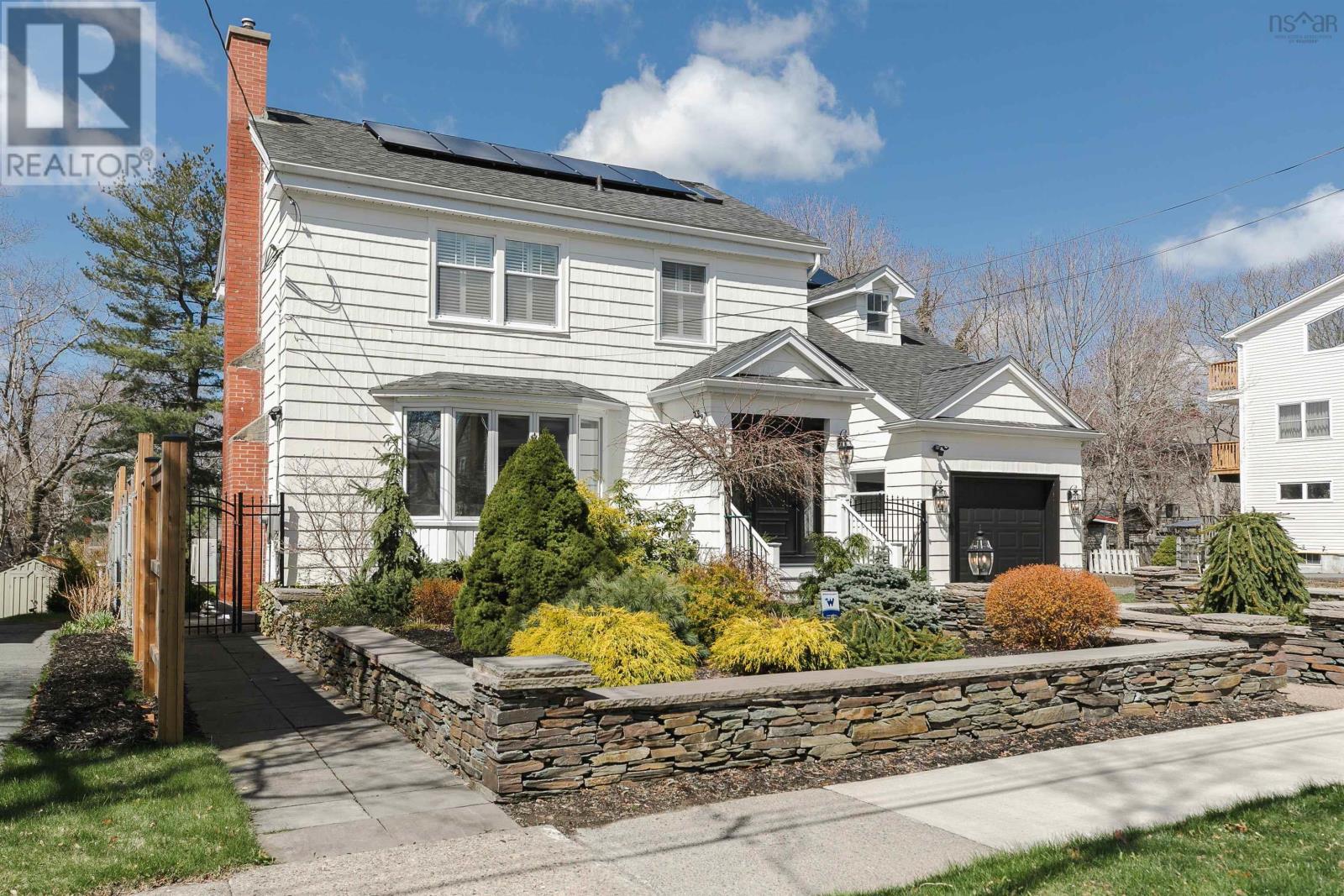 Property 2 of 49 of 950 Bellevue Avenue