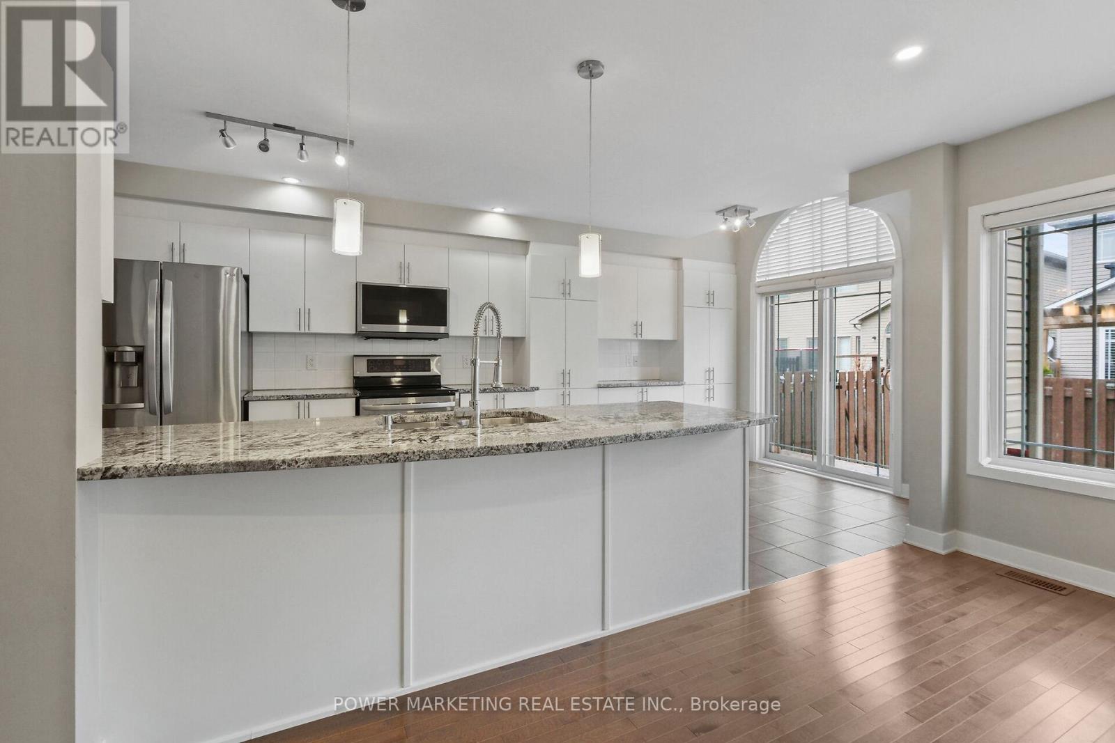 311 TRAVIS STREET - 12