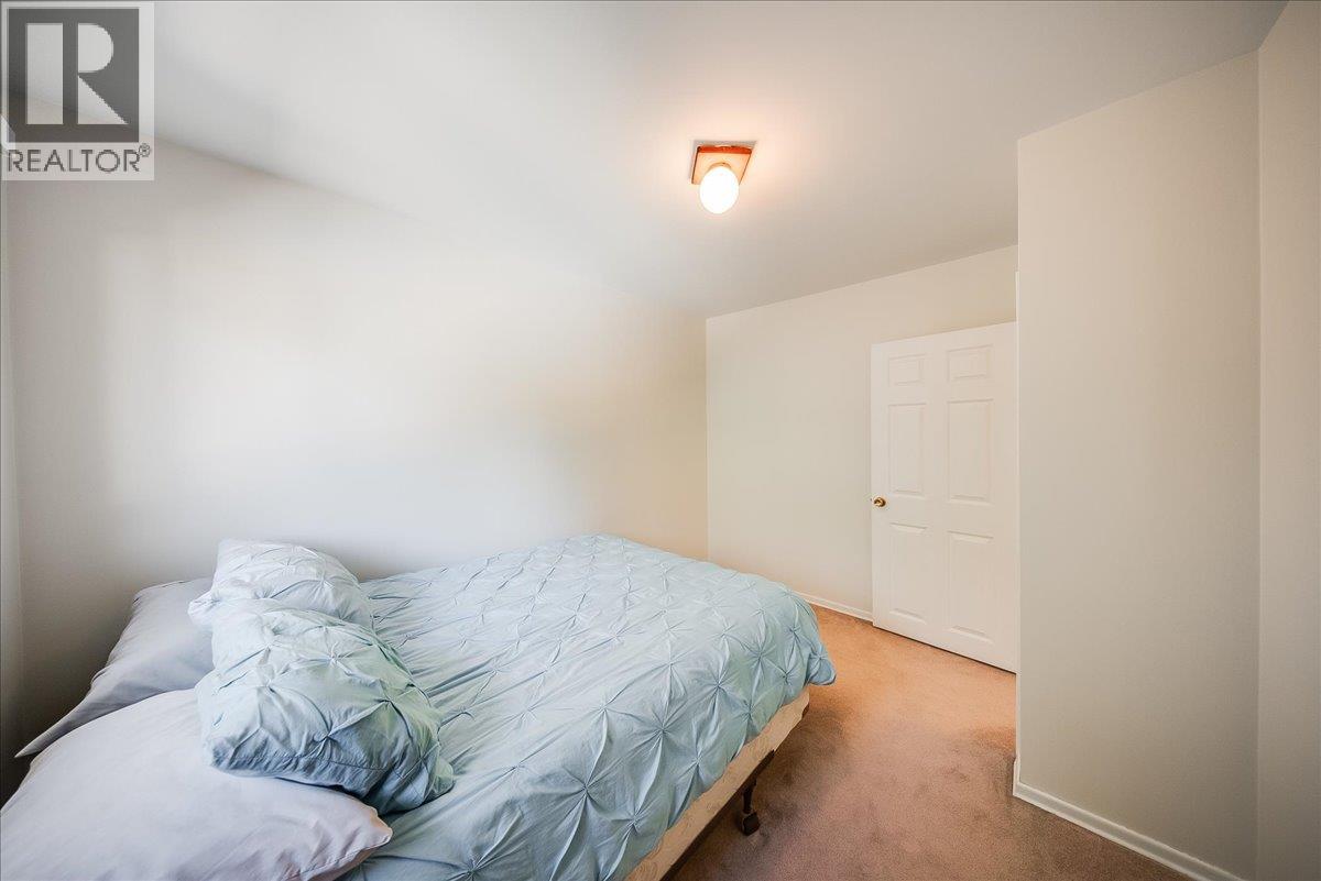 541 Portia Crescent - 15