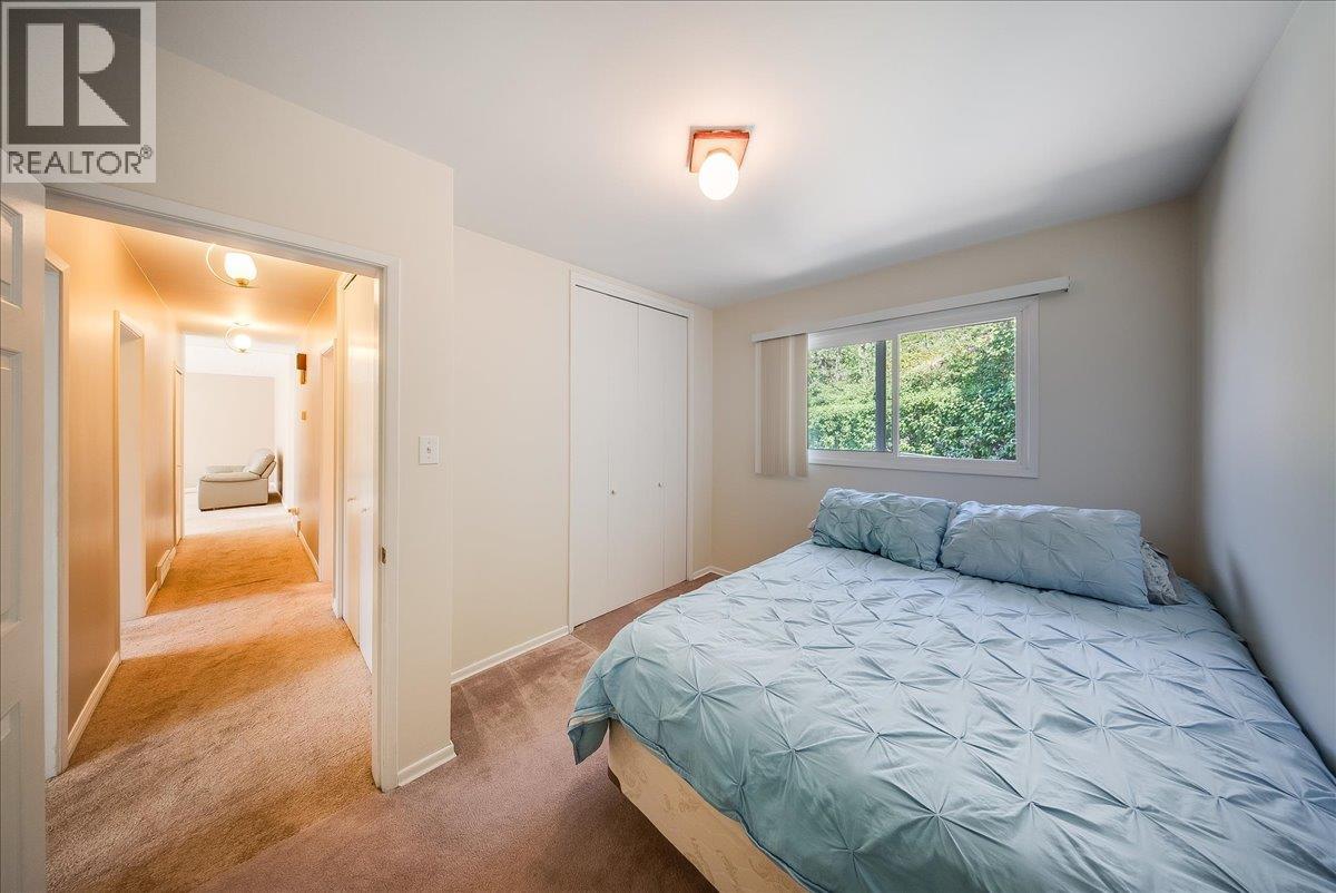 541 Portia Crescent - 16