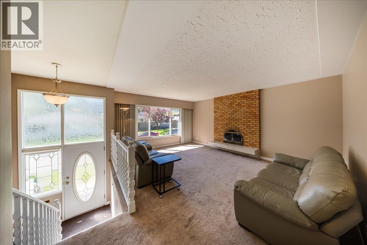 541 Portia Crescent - 17