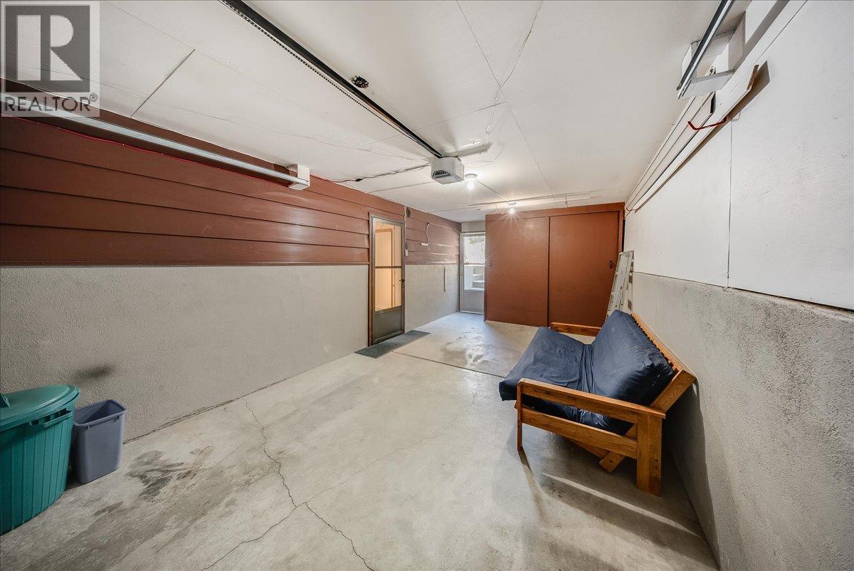 541 Portia Crescent - 25