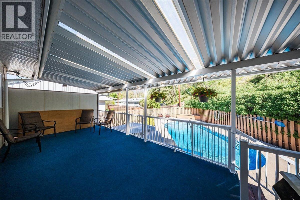 541 Portia Crescent - 31