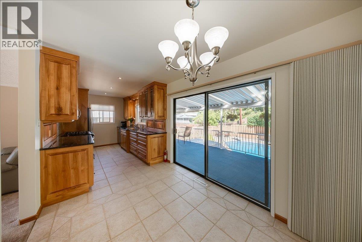 541 Portia Crescent - 34