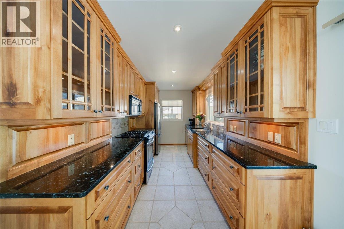 541 Portia Crescent - 4