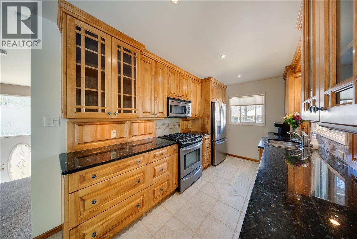 541 Portia Crescent - 6