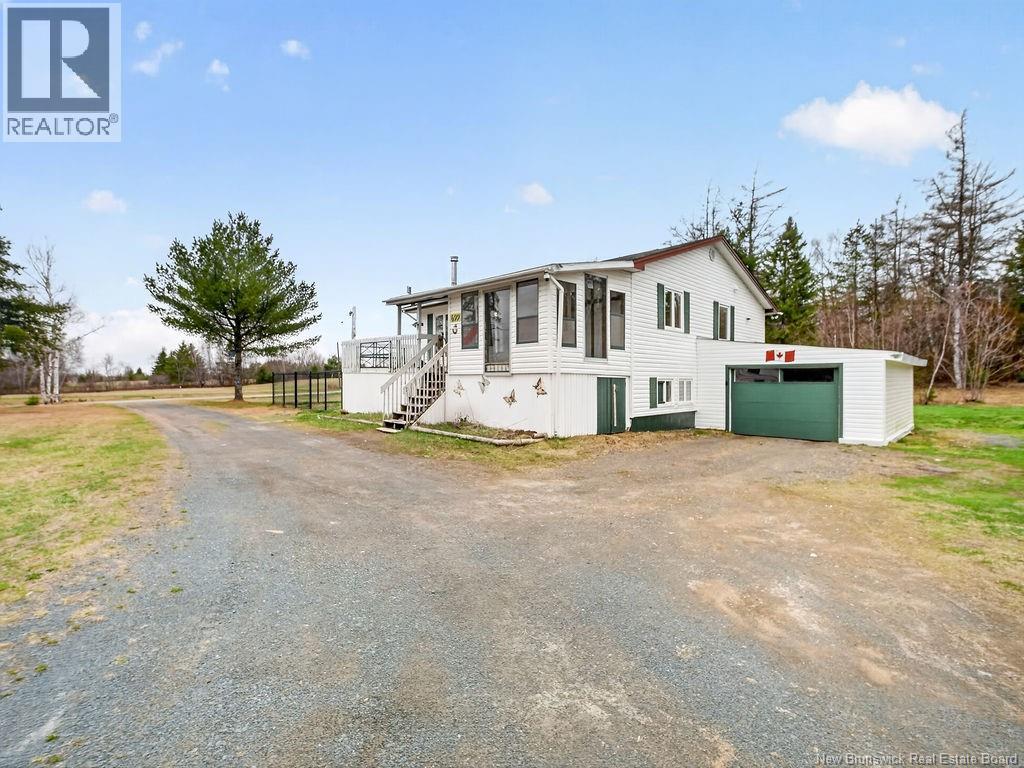 699 de la Prairie Road - 2