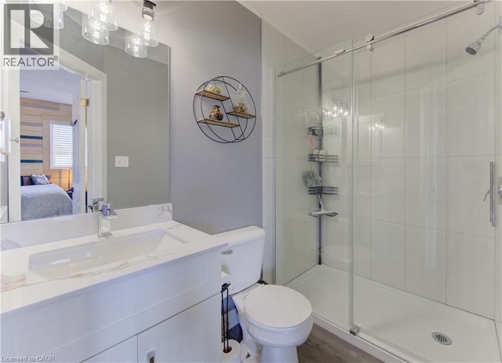 18 CARRIAGE HILL Trail, Elmira, Ontario, N3B3K7 — Photo 9