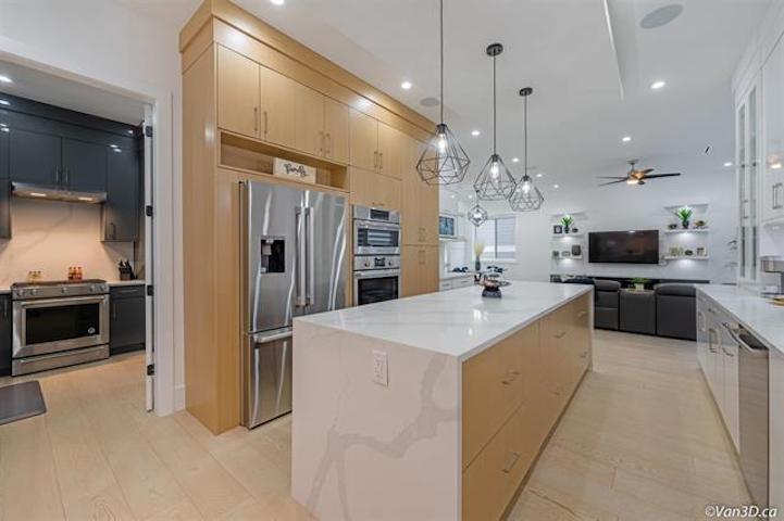 7 Bed, 7 Bath House for Sale in Surrey – 16759 18 AVENUE, Surrey - Image 7