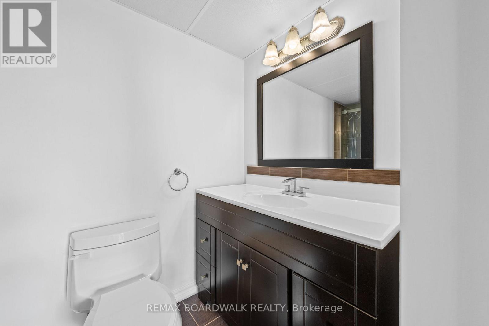 #502 1190 RICHMOND ROAD - 16