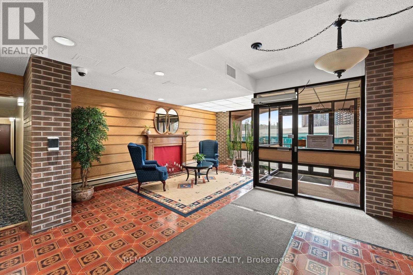 #502 1190 RICHMOND ROAD - 21
