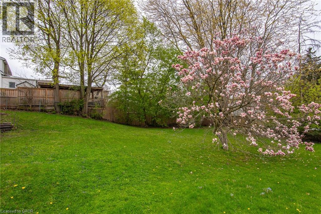 143 BRIDGEPORT Road, Waterloo, Ontario, N2J2K3 — Photo 12