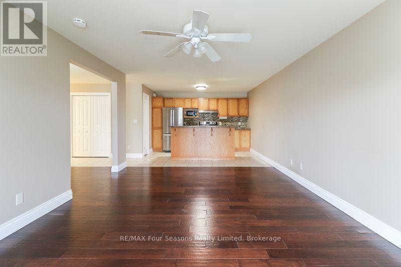 #101 435 WALNUT STREET - 13