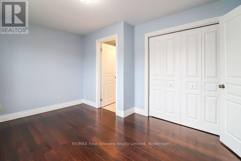 #101 435 WALNUT STREET - 19