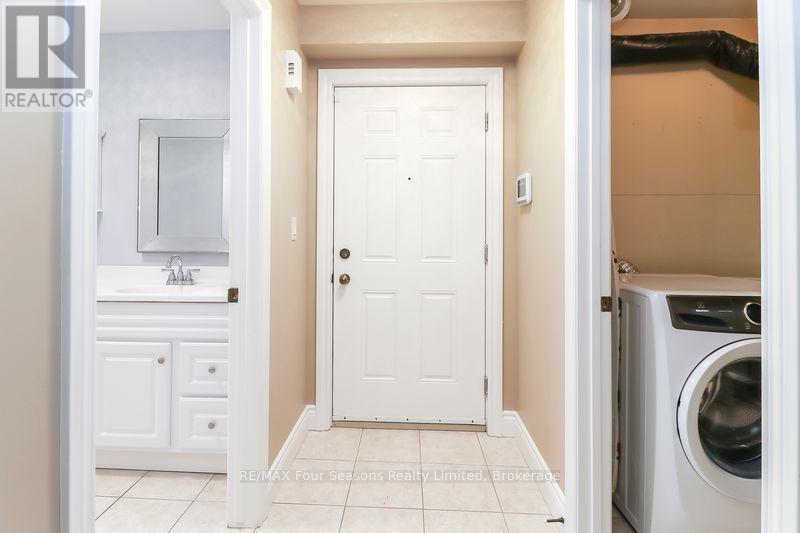 #101 435 WALNUT STREET - 2