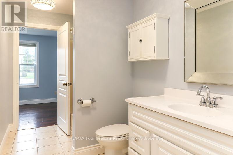 #101 435 WALNUT STREET - 21