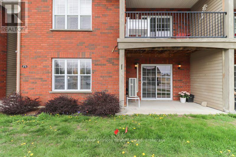 #101 435 WALNUT STREET - 25