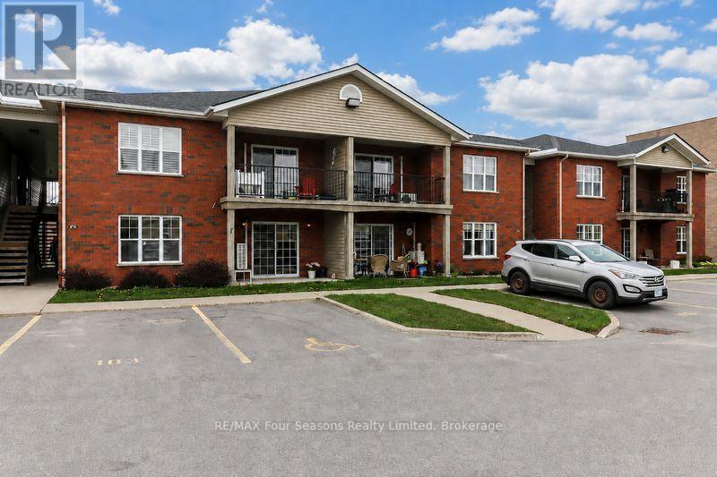 #101 435 WALNUT STREET - 28