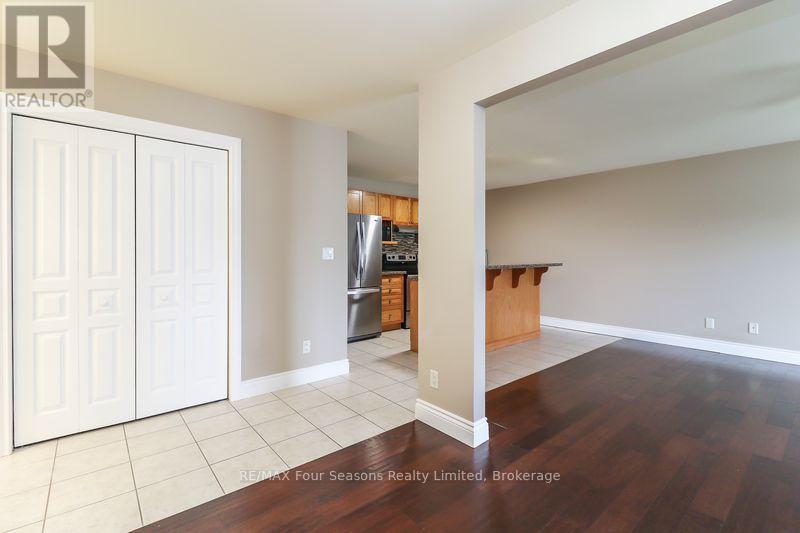 #101 435 WALNUT STREET - 5