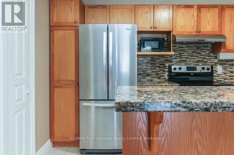 #101 435 WALNUT STREET - 8