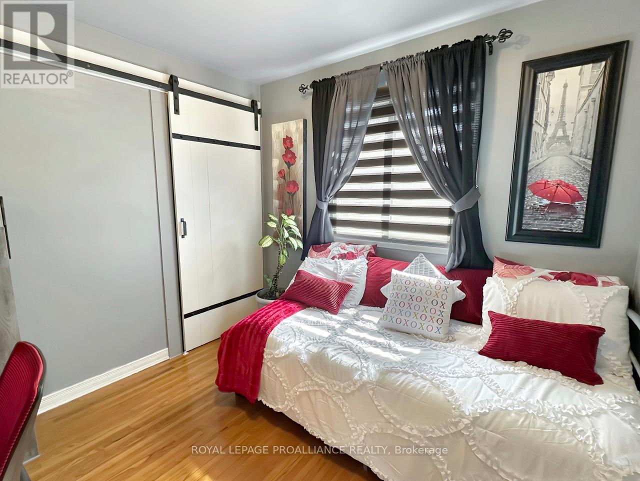 10 CHOWN CRESCENT - 15