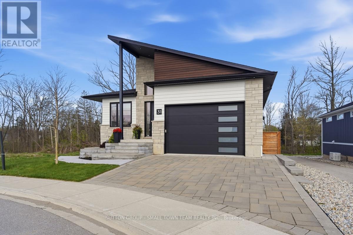 31 CREEK SIDE PLACE - 1
