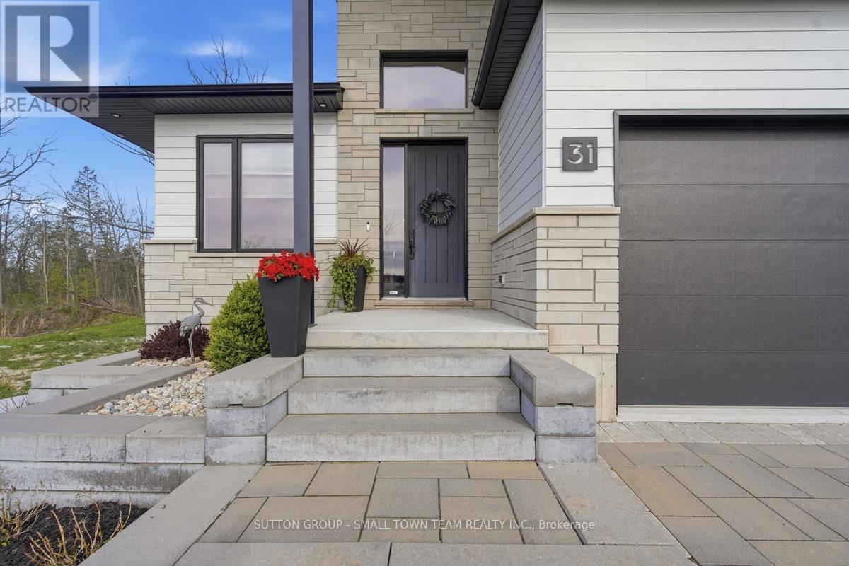 31 CREEK SIDE PLACE - 2