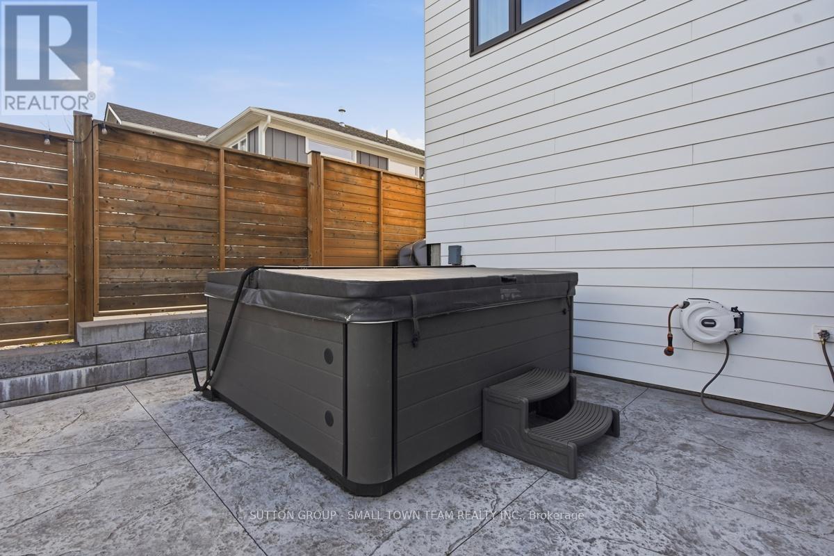 31 CREEK SIDE PLACE - 41