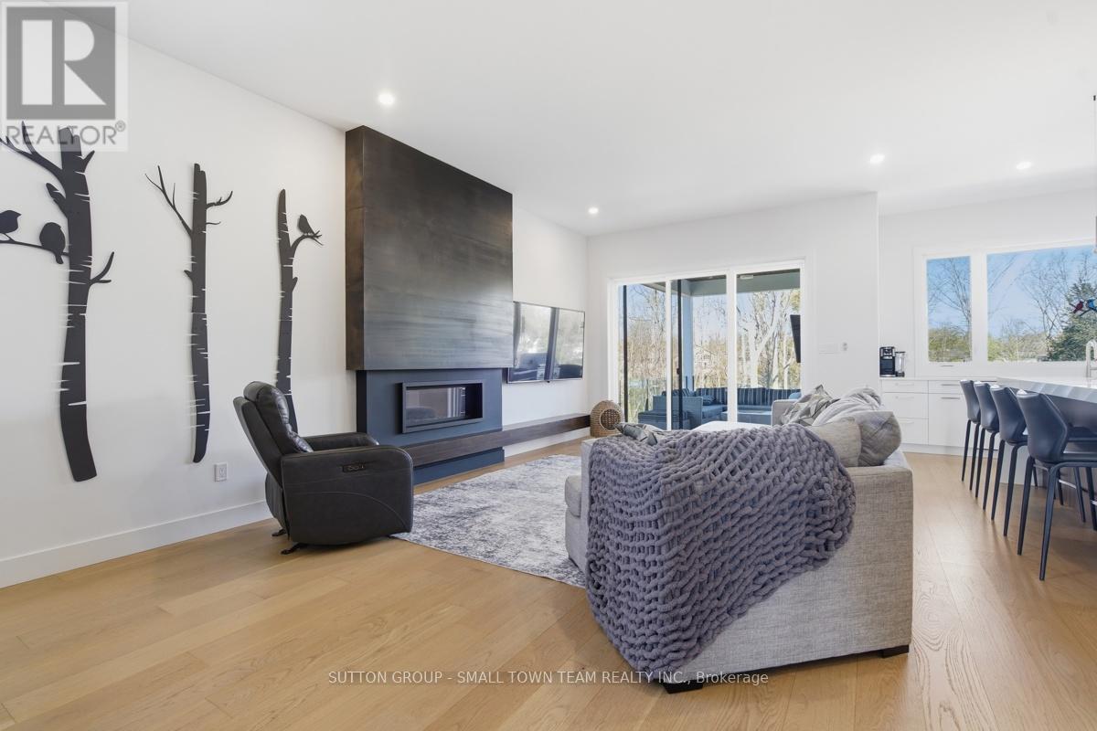 31 CREEK SIDE PLACE - 7
