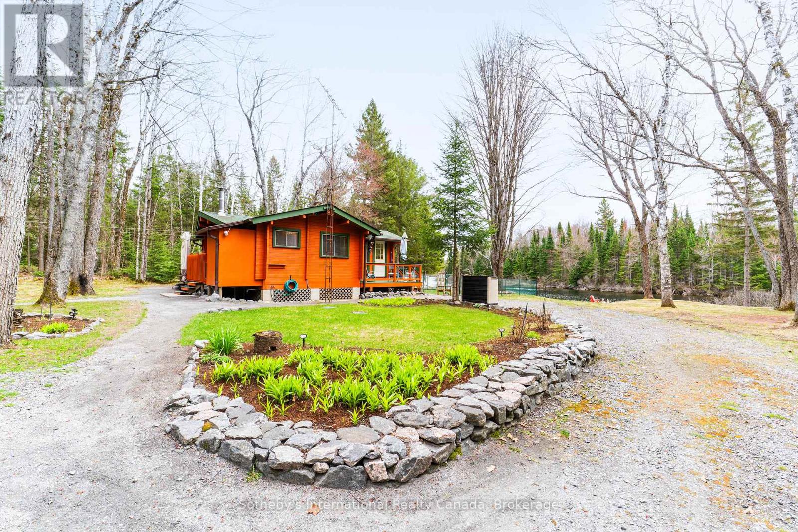 1041 CROCKFORD LANE S - 11