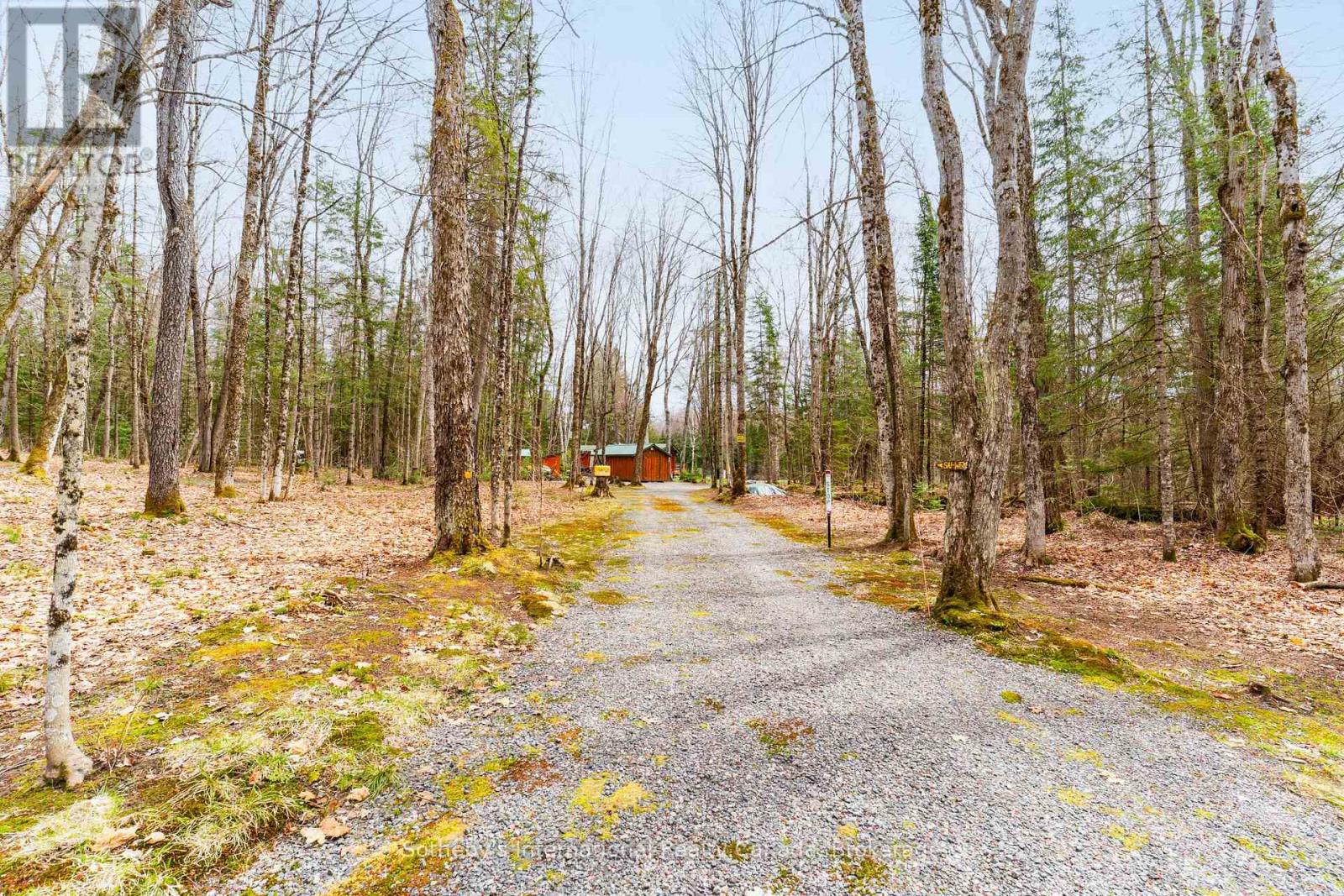 1041 CROCKFORD LANE S - 6