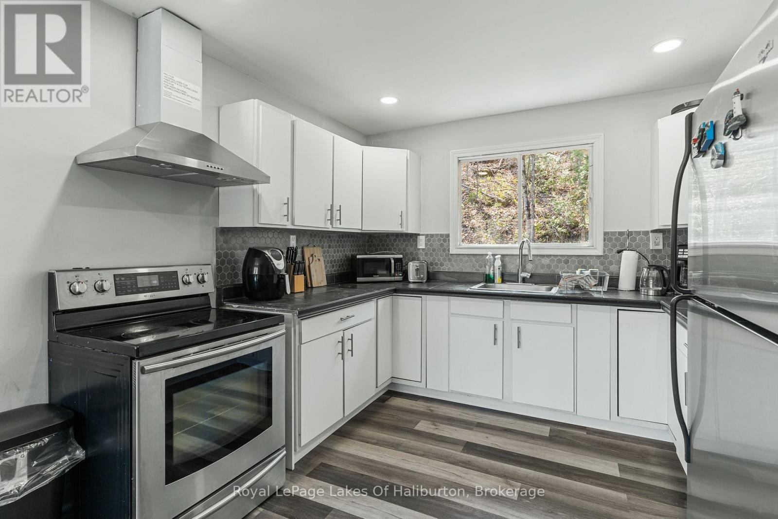 1027 SPENCERS TRAIL - 12