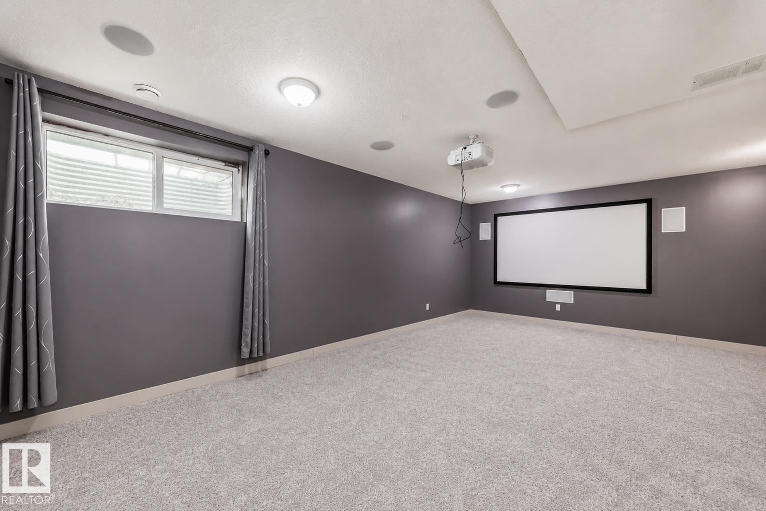 1669 HAMMOND CR NW NW - 33