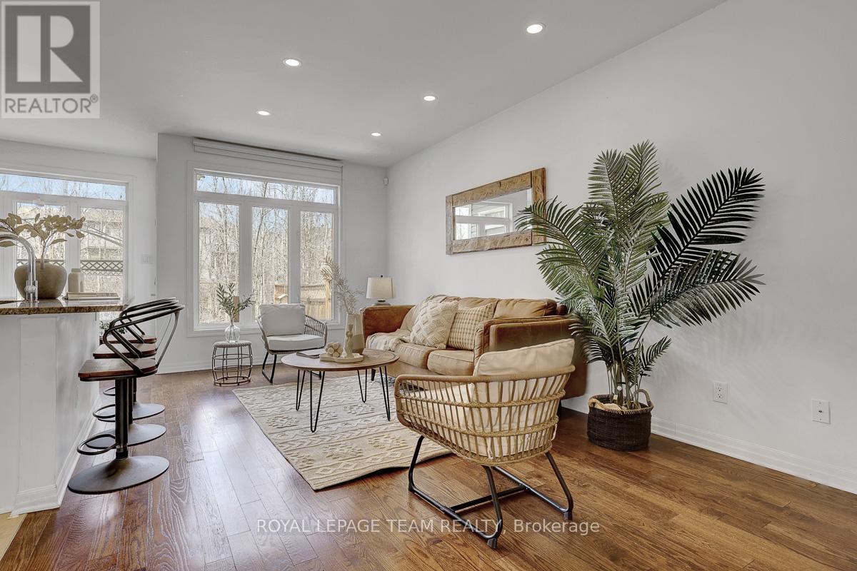 114 HAWKESWOOD DRIVE - 10