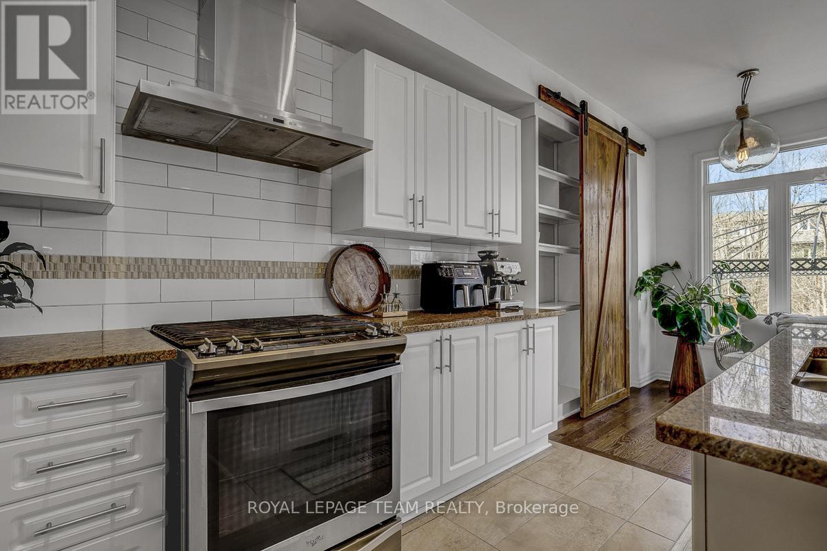114 HAWKESWOOD DRIVE - 19