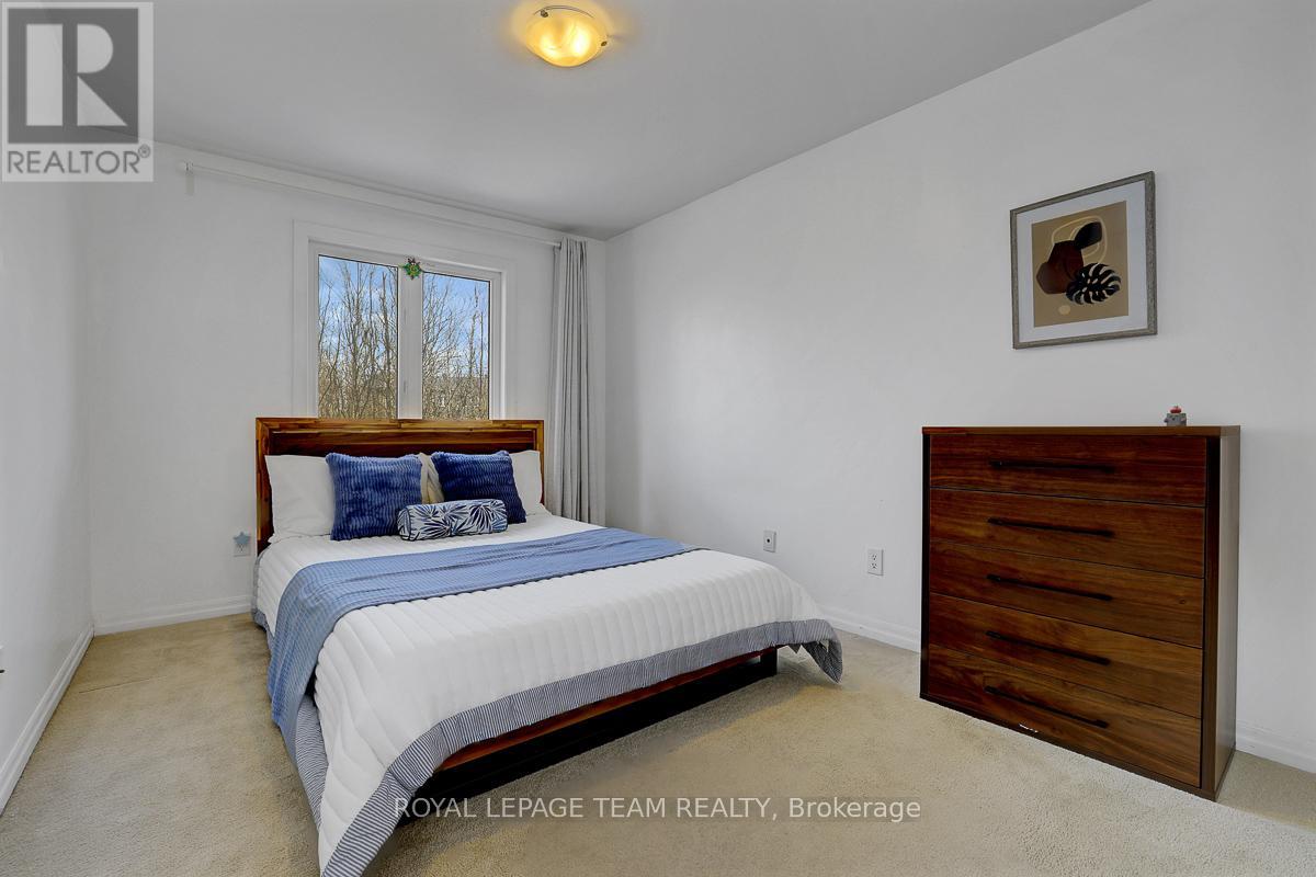 114 HAWKESWOOD DRIVE - 30