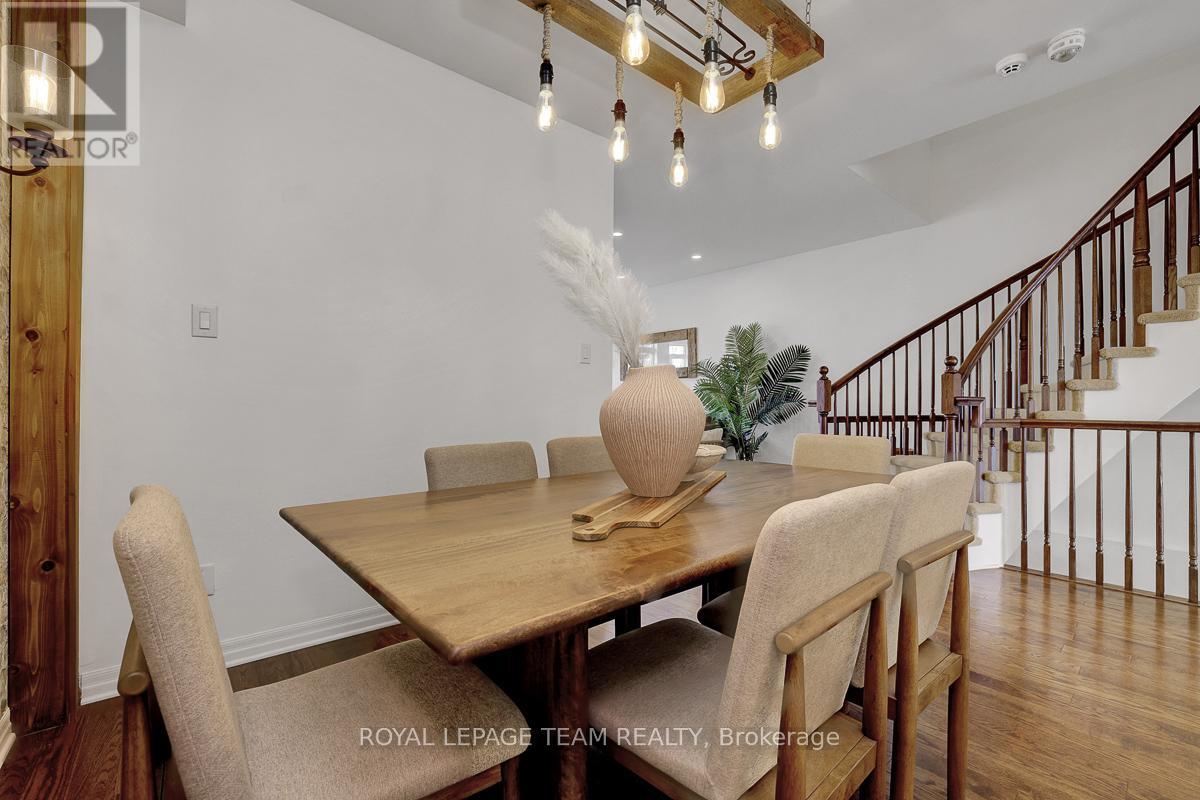 114 HAWKESWOOD DRIVE - 9