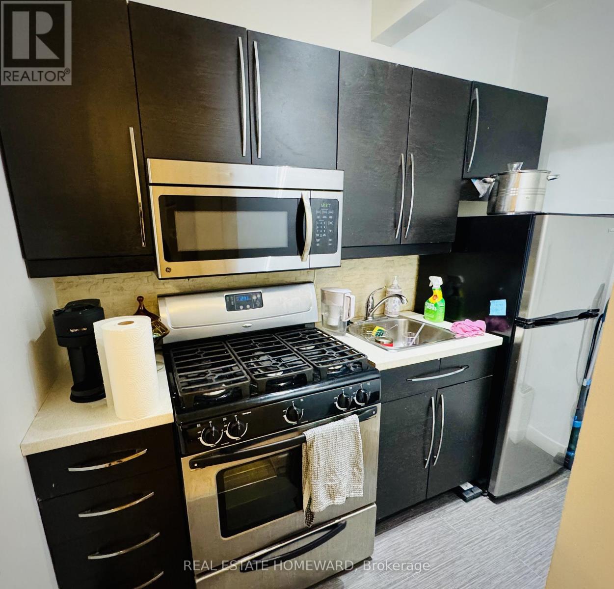 Listing photo of A3 - 426 MARKHAM STREET