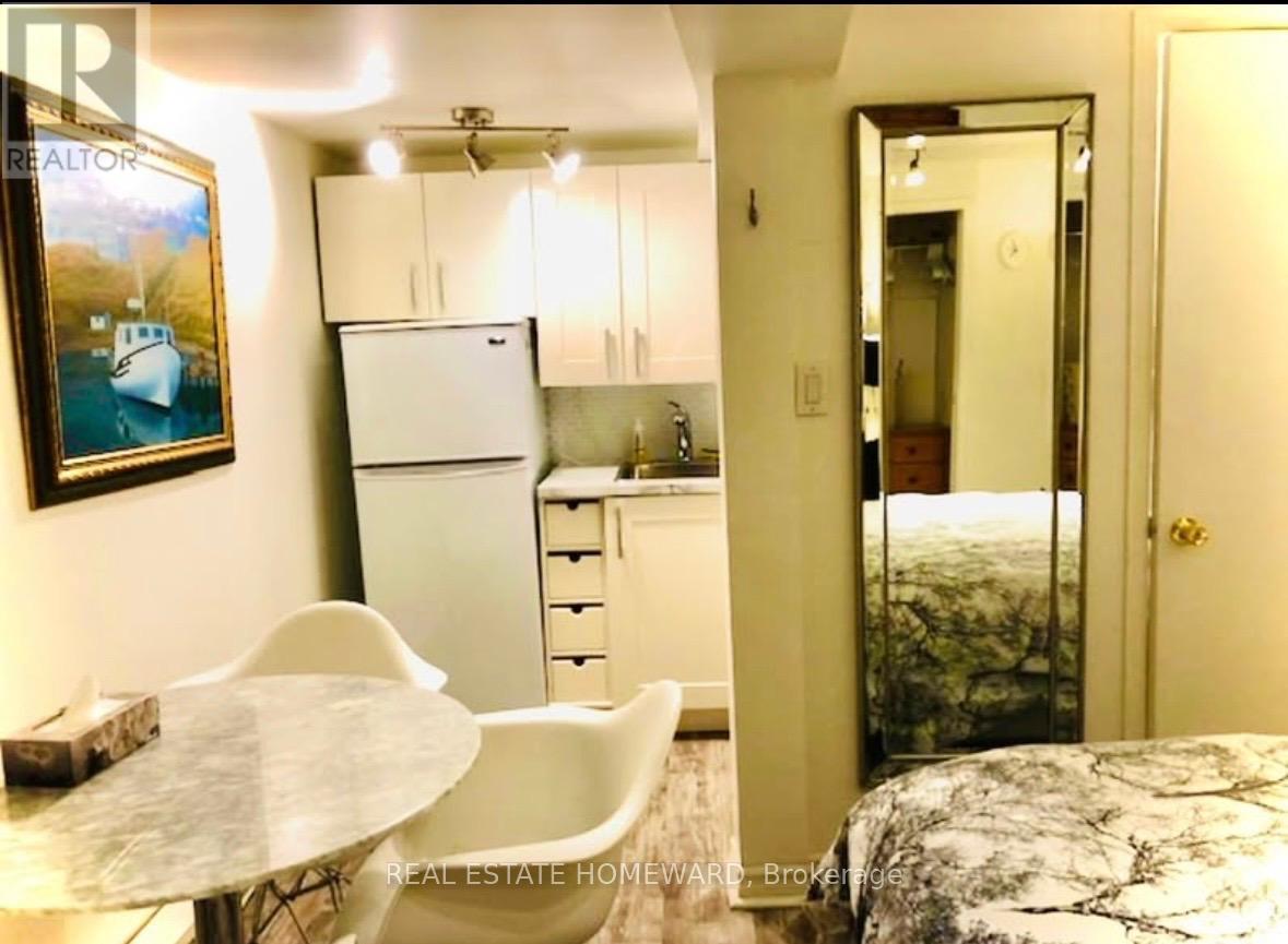 Listing photo of BASEMENT 1 - 426 MARKHAM STREET