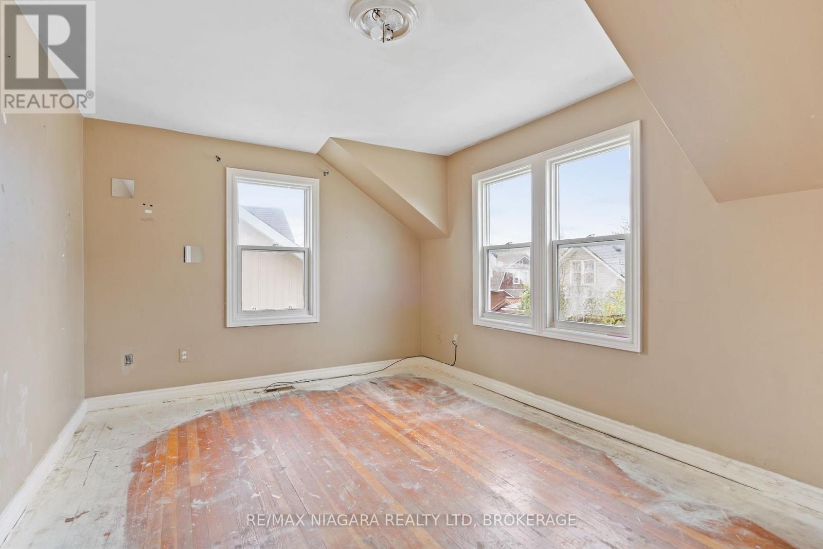 4904 FLYNN COURT - 15