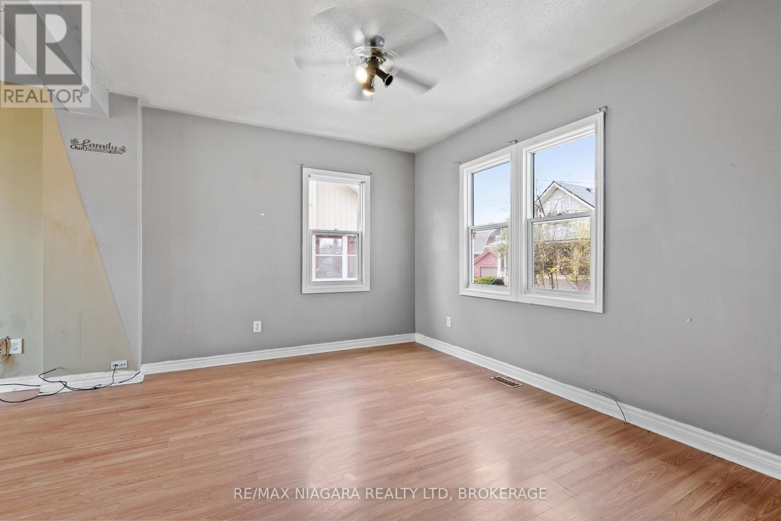 4904 FLYNN COURT - 5