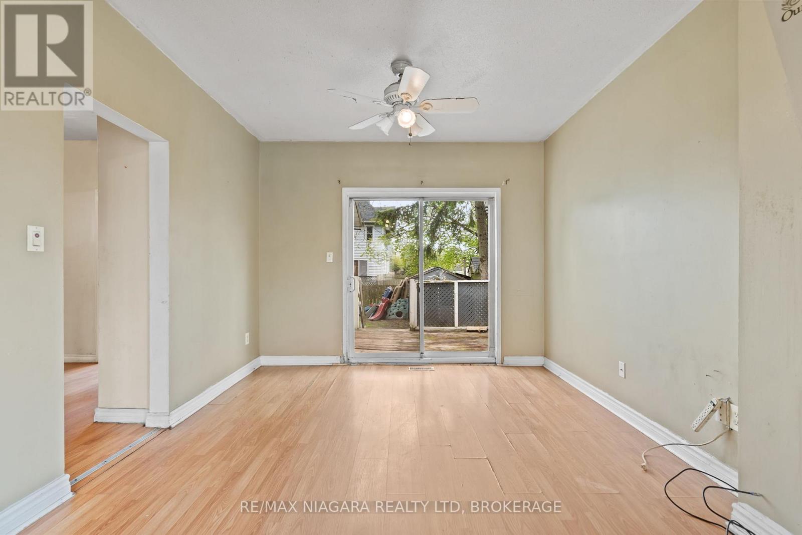 4904 FLYNN COURT - 7